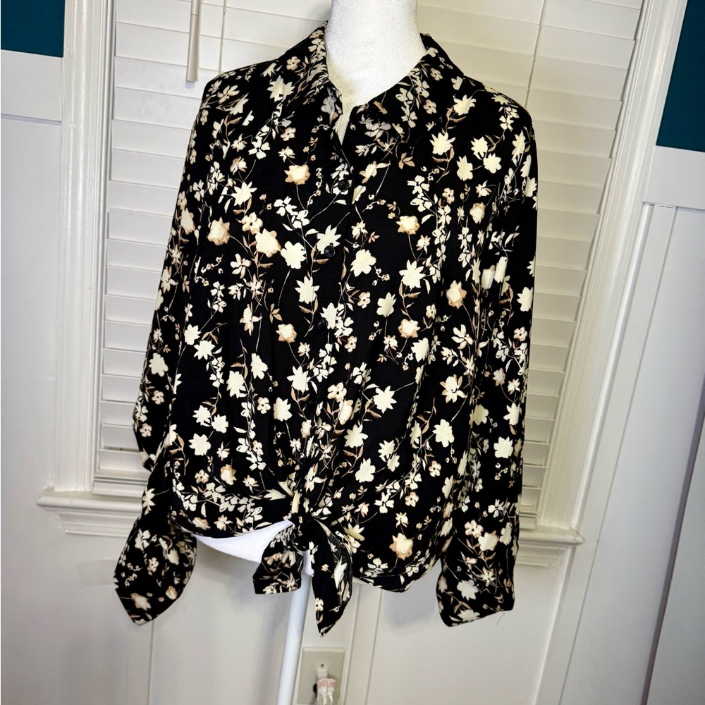 Simply Vera Vera Wang NWT Black Floral Print Blouse XL